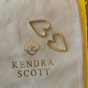 Kendra Scott Heart Huggies